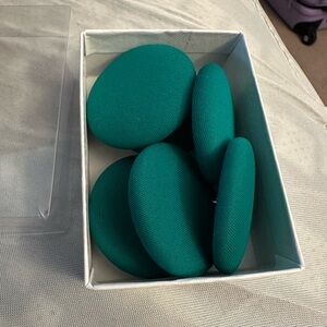 Kelly Green Fabric-Covered Button Set